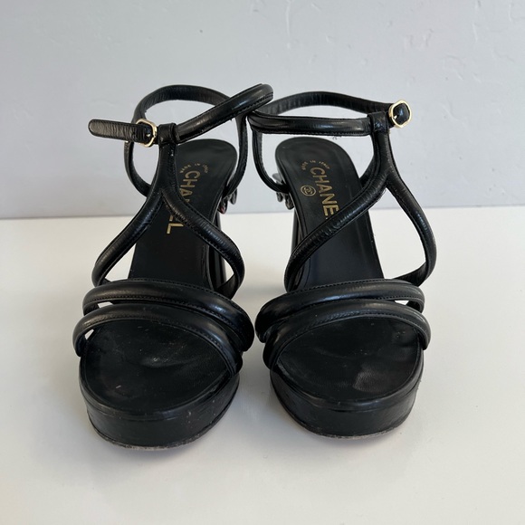 Auth CHANEL 2018 Runway Parthenon Grecian Column Heels - Picture 6 of 11